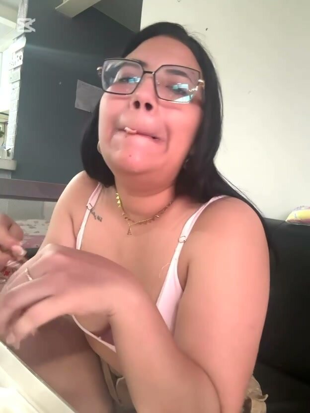 Latina Bloating & Burping: Playful Fullness Scene