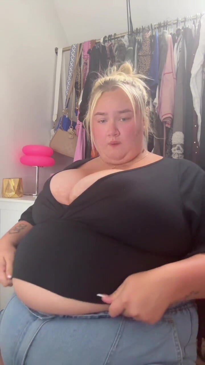 Baby Mae BBW: Soft Curves & Sensual Moments