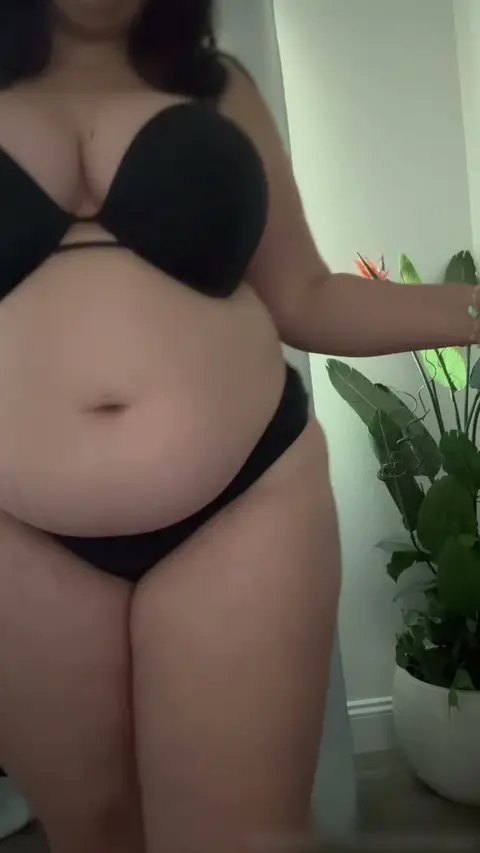 Big Belly, Big Ass: A Celebration of Curves in Motion